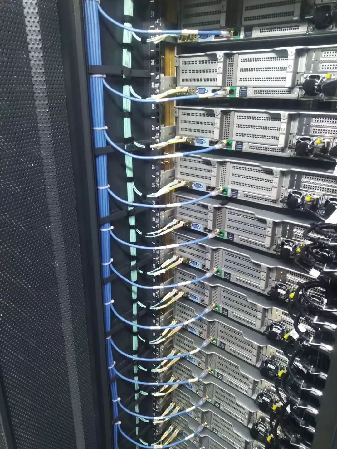 弱电工程师高标准施工图片大全 大师作品必备指南